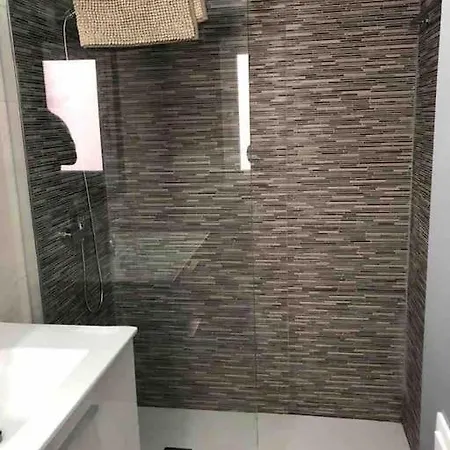 Modern * קורלחו